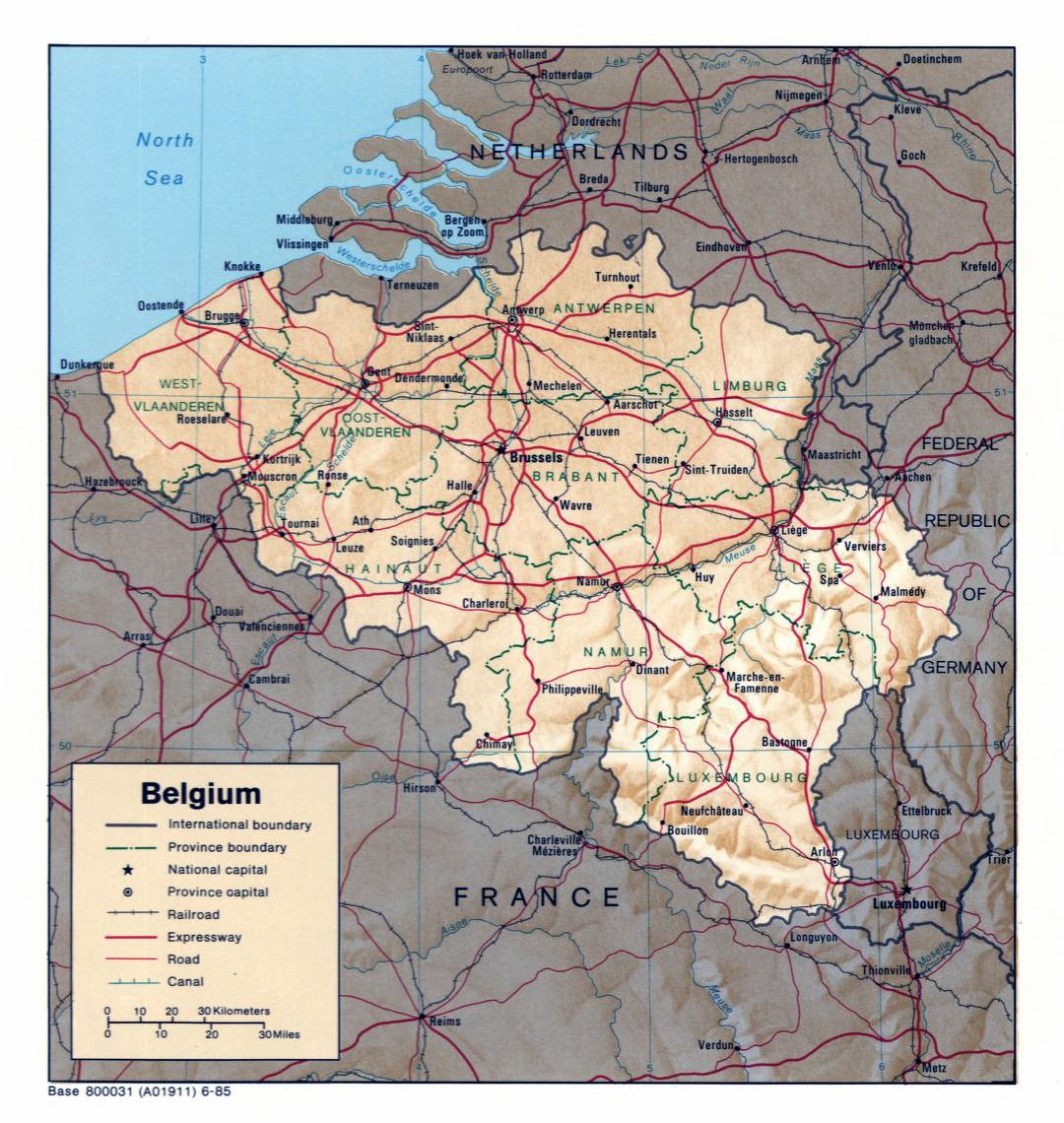 Mapa político y administrativo grande de Bélgica con alivio, las carreteras y las principales ciudades - 1985